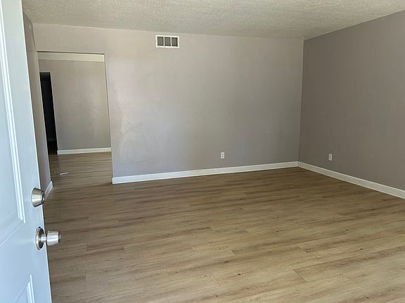 5th image of 3048 Fairways Ct