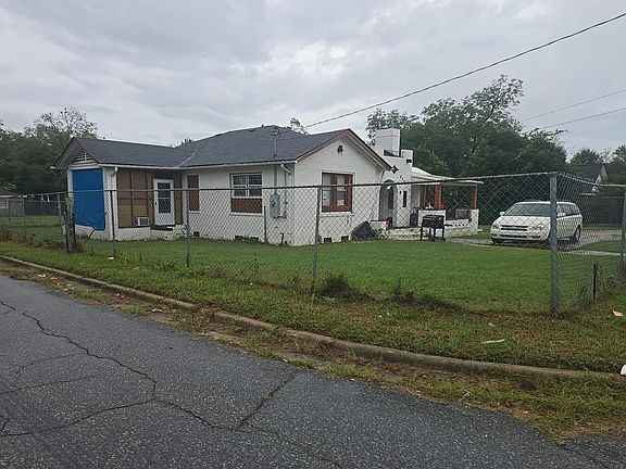 3rd image of 608 Lynmore Ave