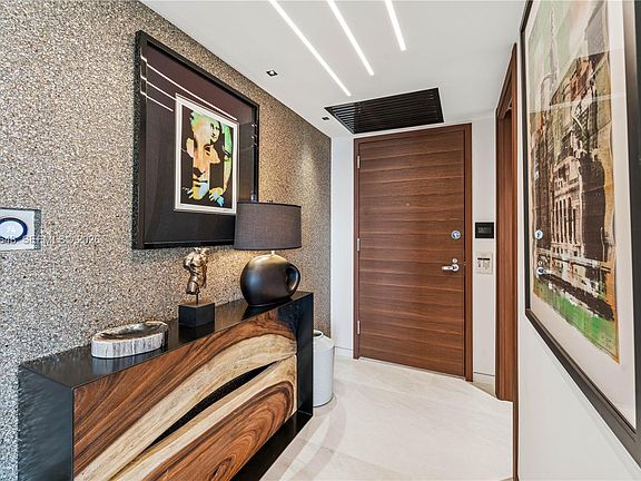 5th image of 19667 Turnberry Way APT 8K
