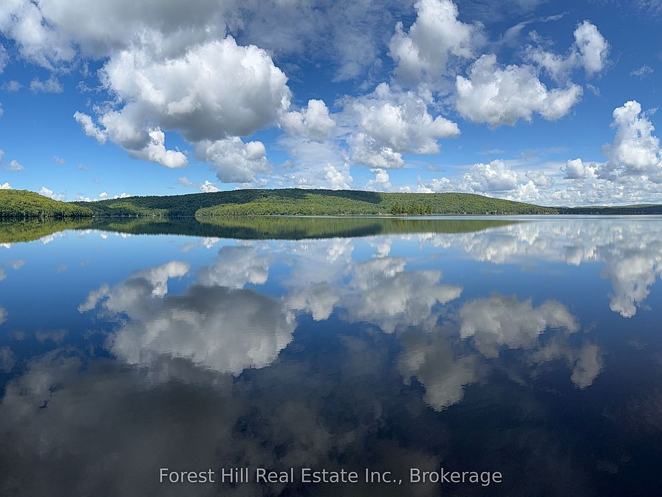 1st image of 136 Rock Point Rd