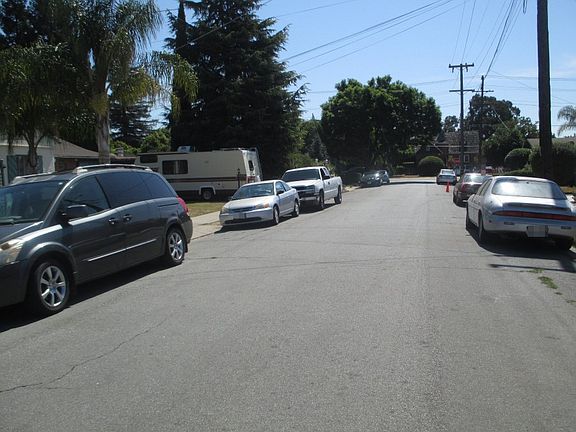 5th image of 20807 Cambridge Ave