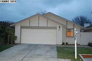 2248 Old Creek Cir photo 1