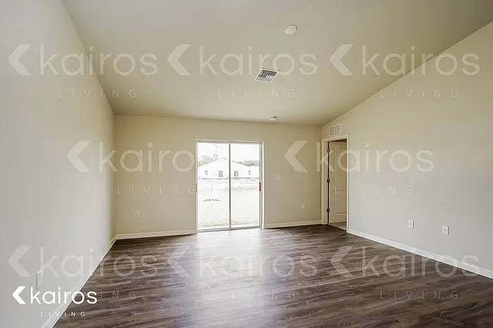 9089 Aegean Cir — Photo 2