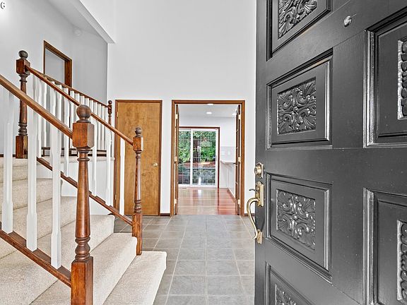 5th image of 11255 SW Viewmount Ct