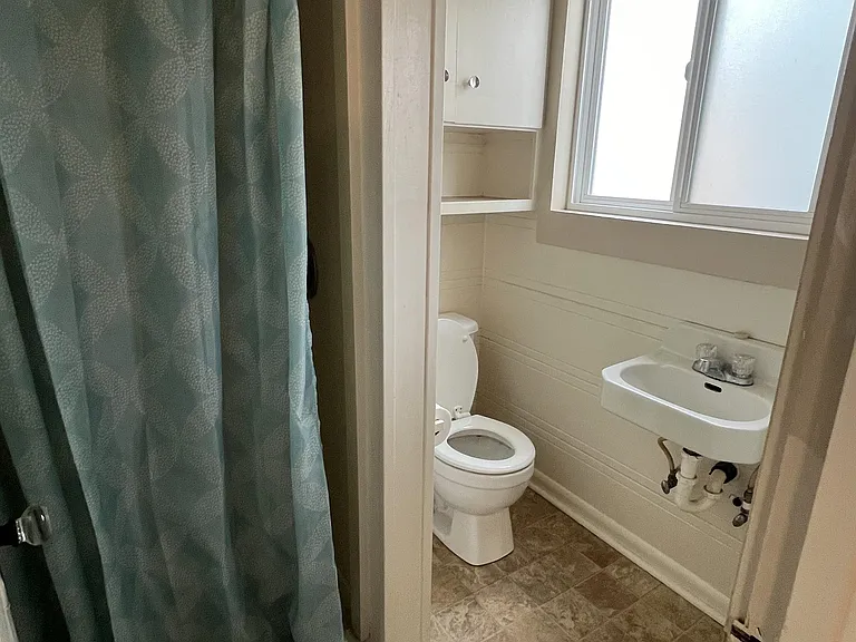 1060 R St #3 — Photo 6