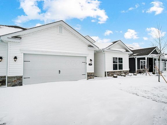 3rd image of 476 Helena Dr