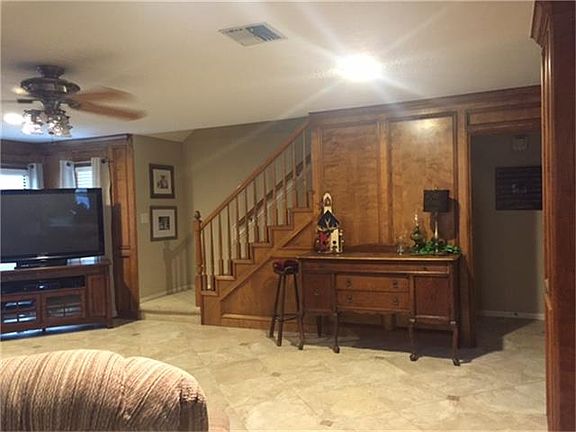 2nd image of 5211 Sycamore Creek Dr