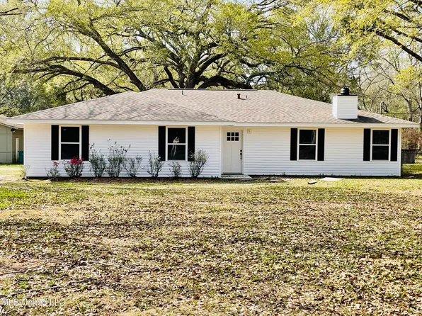 6228 McCormack Rd, Moss Point, MS 39562