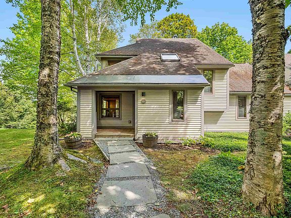 4th image of 1171 Brook Road #14