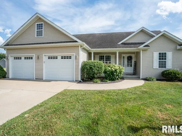 400 Eric Dr, Herrin, IL 62948