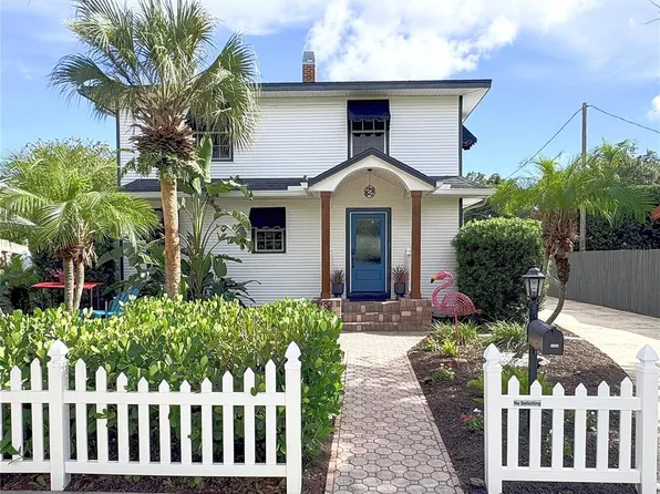 1350 26TH AVENUE N, ST PETERSBURG, FL 33704