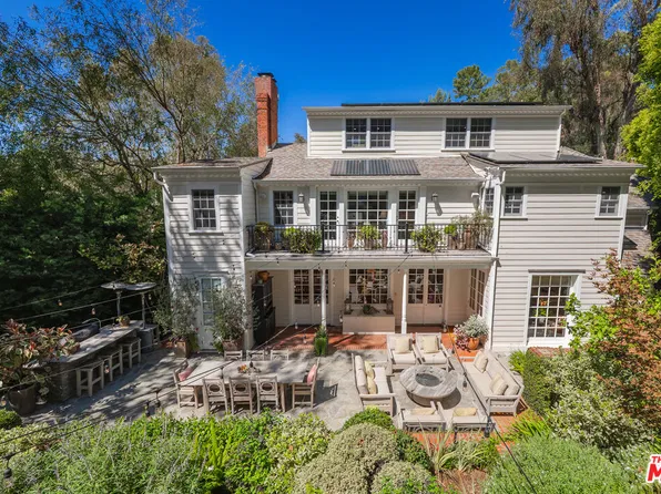 9300 Hazen Dr, Beverly Hills, CA 90210