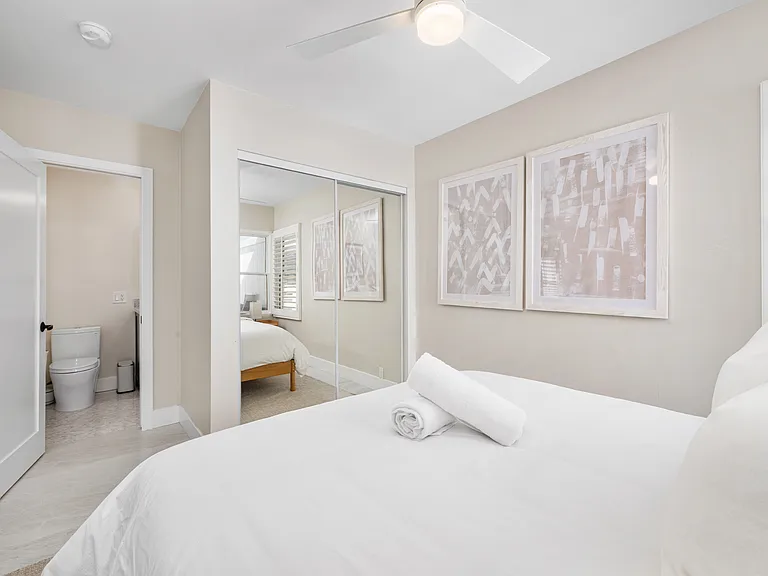 1211 Seal Way #B — Photo 27