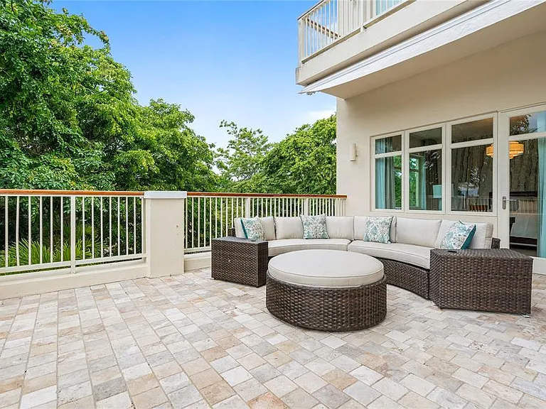 500 Plantation Village Dr #3-208 — Photo 15