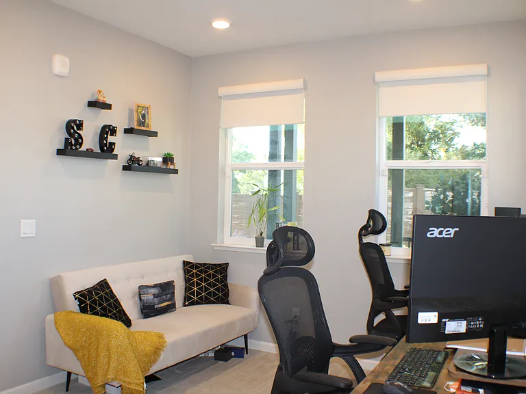 427 Snap Dragon St — Photo 6
