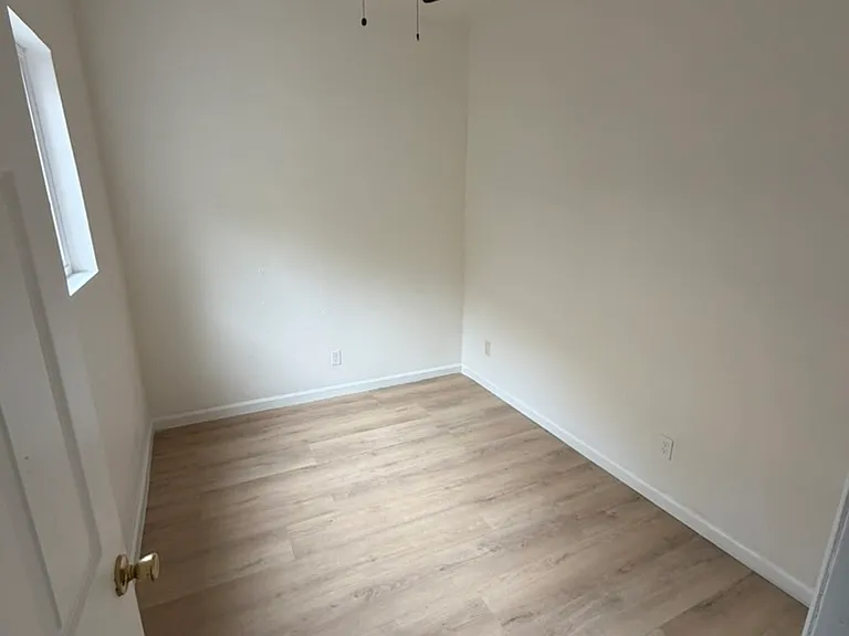 501 N Saint Louis St #2 — Photo 4
