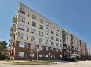 5070 Fairview St #102, Burlington, ON