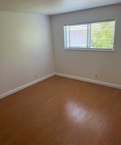 1577 Brookvale Dr — Photo 18