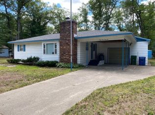 6442 Robin Dr, Harrison, MI