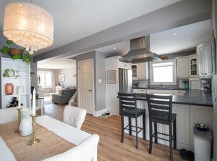 27 Grove Ave, Saint Catharines, ON L2P1C5