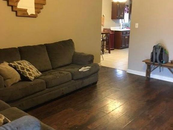 4th image of 5505 Steffani Dr
