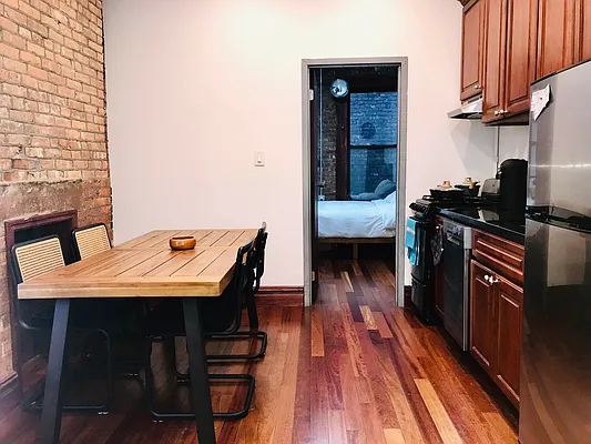 Rented by Bond New York | media 2