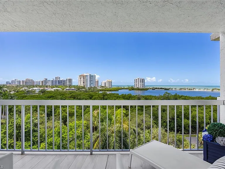 5501 Heron Point Dr #602 — Photo 25