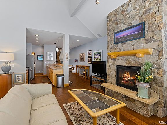 4th image of 31 Tall Pines Drive #3