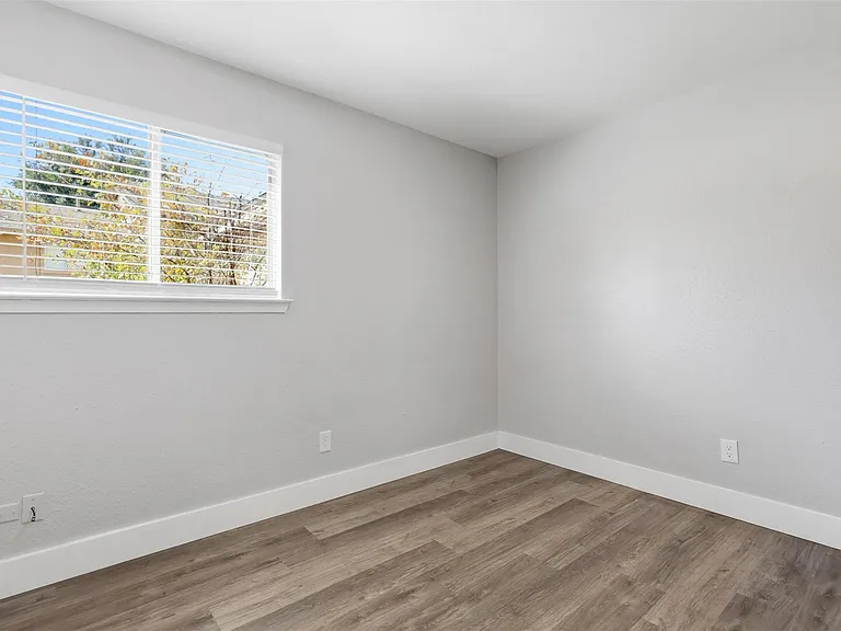 5106 Nuckols Crossing Rd #B — Photo 7
