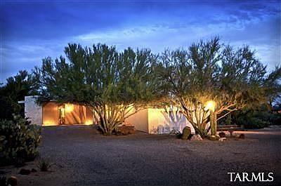 1st image of 1041 W Comobabi Dr