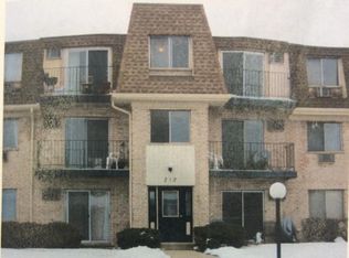 212 Shorewood Dr APT 2A, Glendale Heights, IL