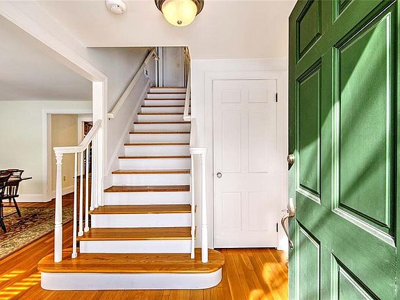 2nd image of 11 Elton Rd