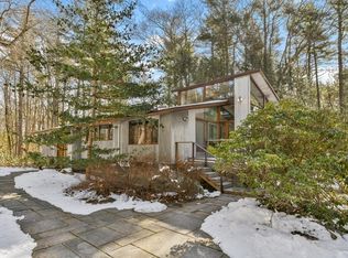 87 Wolf Rock Rd, Carlisle, MA 01741