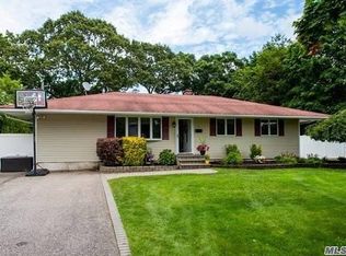 45 William St, Pt Jefferson Station, NY 11776