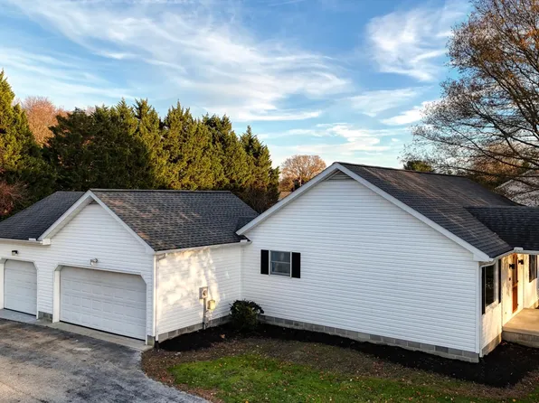 108 Winding Ridge Rd, Dover, DE 19904