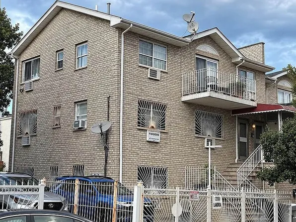 2727 Lawton Ave, Bronx, NY 10465