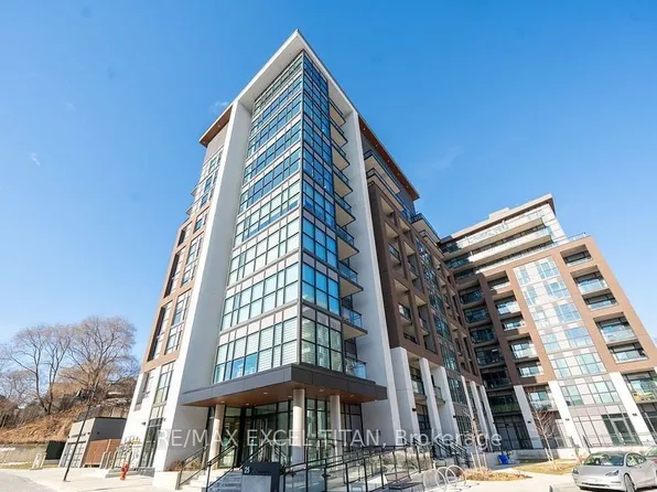 25 Neighbourhood Ln, Toronto, ON