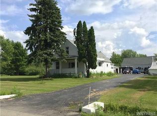 1261 Gowans Rd, Angola, NY 14006