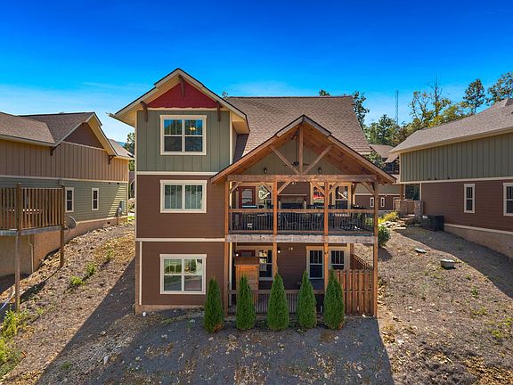 3rd image of 810 Blacksmith Way