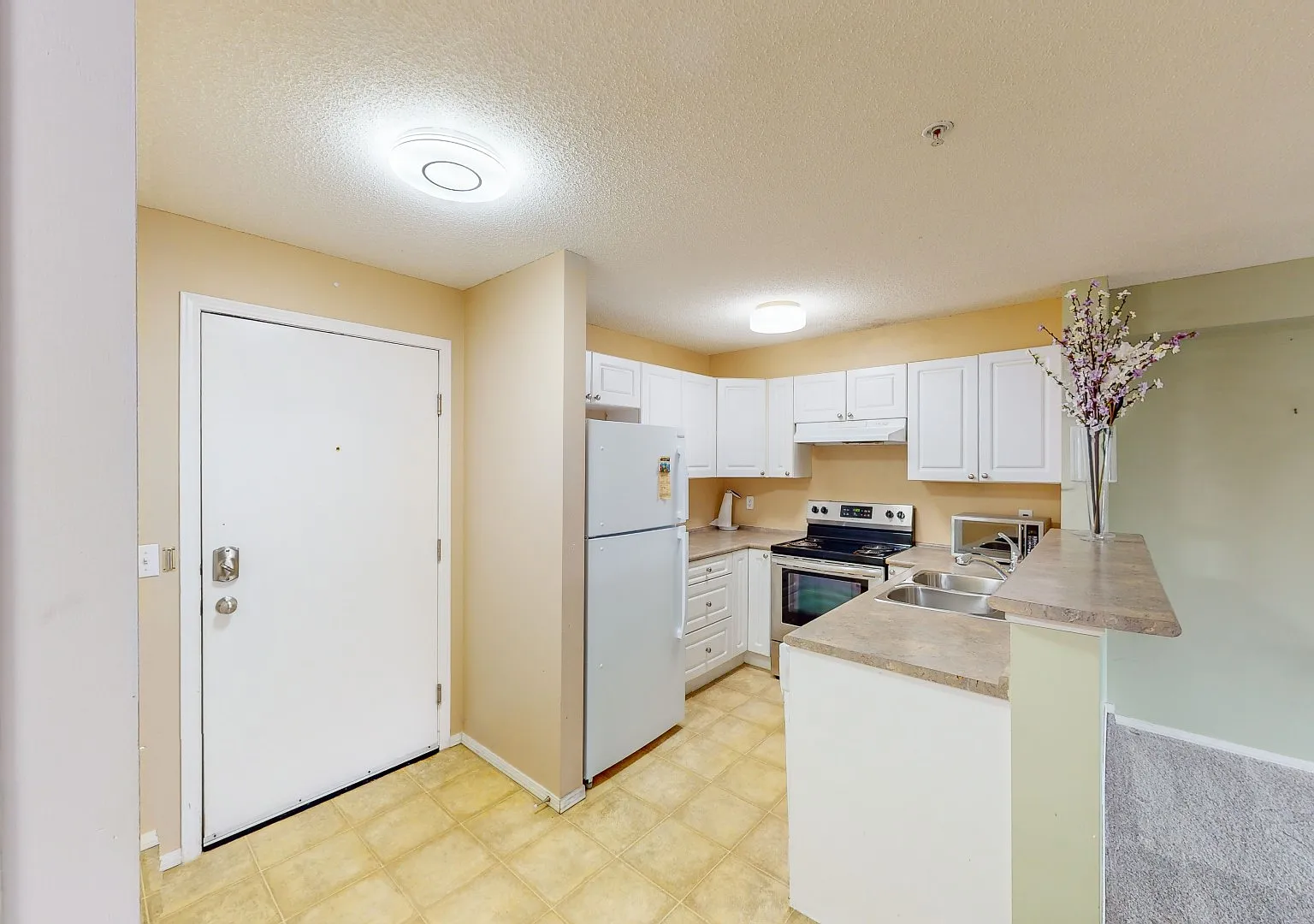 2304, 8 Bridlecrest Drive SW — Photo 2