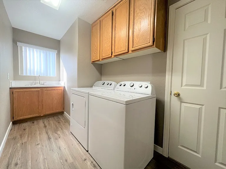 1929 Blue Ribbon Dr — Photo 19
