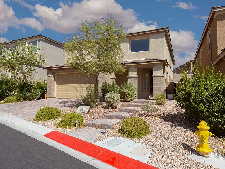 12586 Huckleberry Oak Ave — Photo 2