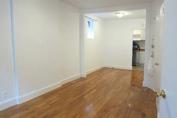 Rented by Manhattan Best Realty, Inc. | media 7