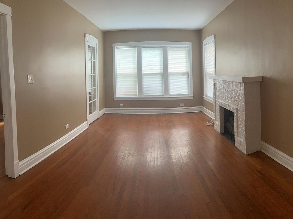 Panoramic view of Front of Apartment