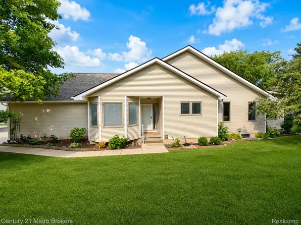 9409 Linda Dr, Davison, MI 48423