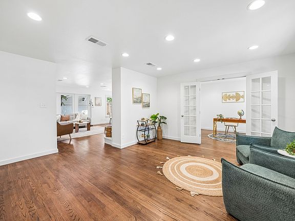 3rd image of 6718 Hialeah Dr