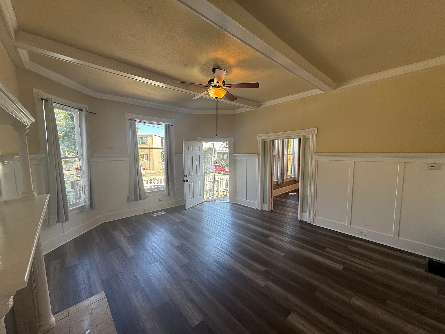 2 bed, 963 sqft, $2,995 — Photo 3