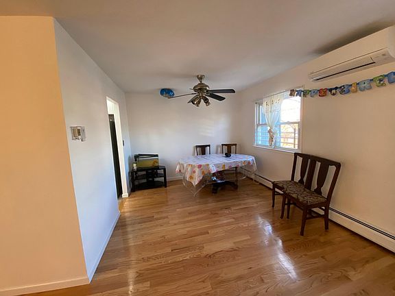 3rd image of 2520 124th St Floor 2