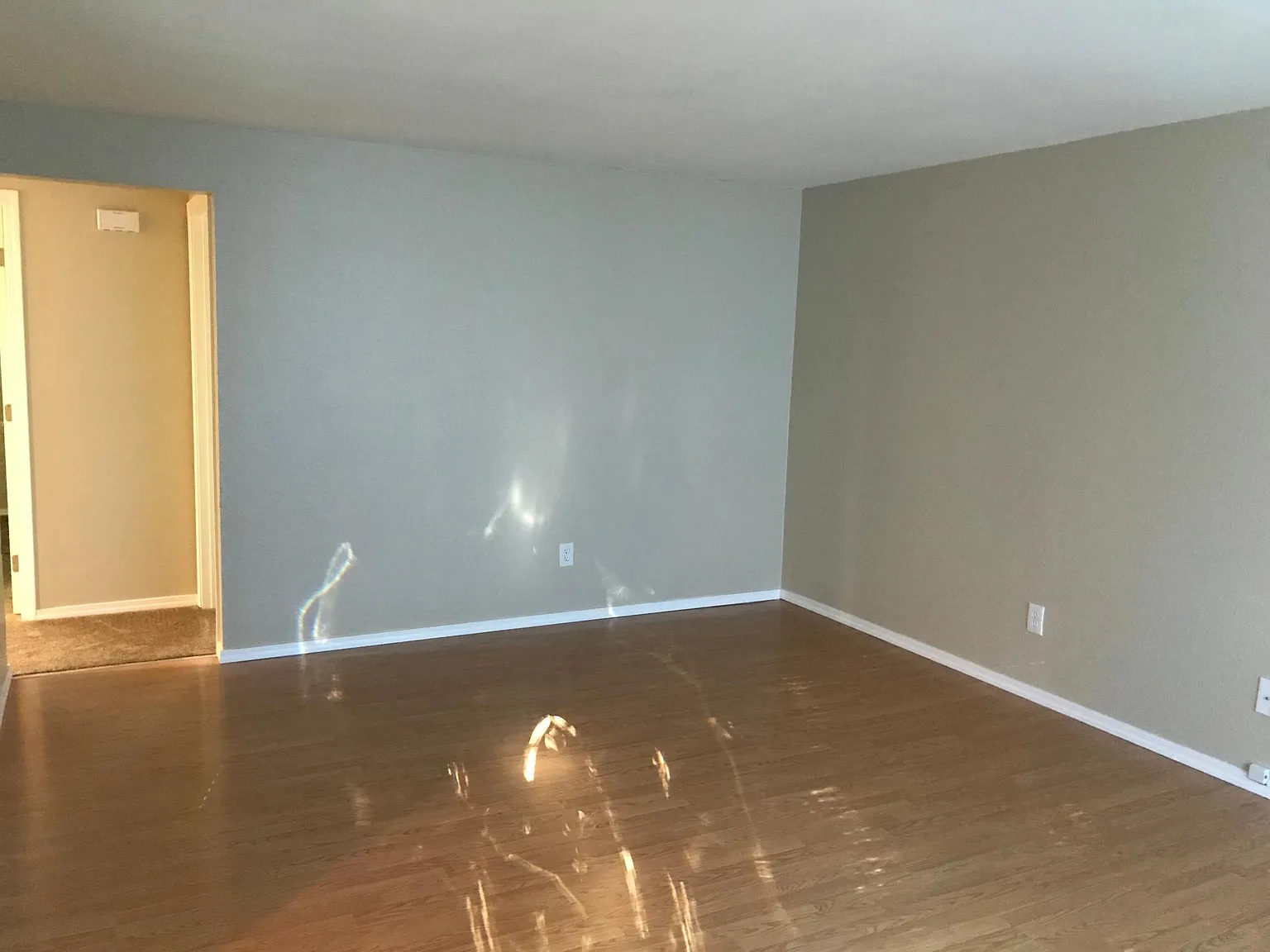 2 bed, 950 sqft, $1,795 — Photo 4