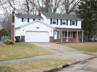 4645 Telhurst Rd, South Euclid, OH 44121